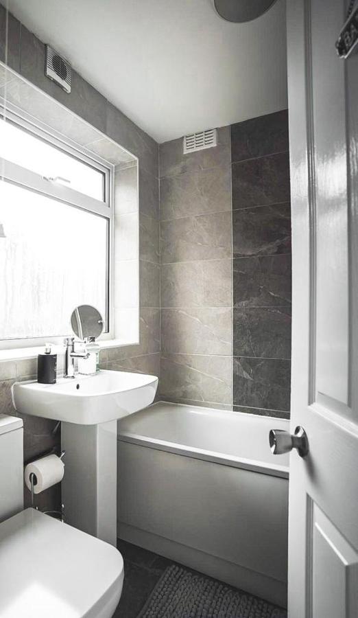 Cosy Affordable Digs Near Coventry City Centre Sleeps5 With Free Parking ภายนอก รูปภาพ